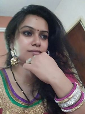 RupsiJ's profile picture. 