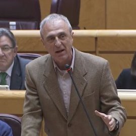 Soc exalcalde, exdiputat i exsenador i aspiro a ser exindependentista per poder seguir essent, un cop independents, català, republicà, humanista i escriptor.