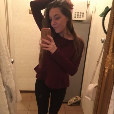 lera290897's profile picture. 