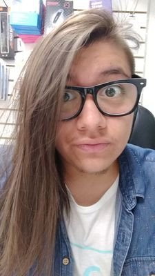Música Juegos Películas Comida jajajajaja Yo en 4 palabras