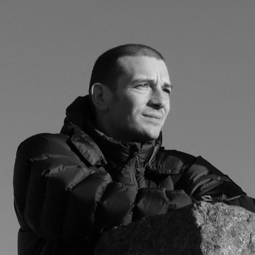 lewisgill's profile picture. 