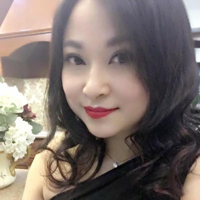 Hey.l come from Chengdu.Gourmet capital of China.Birthplace of panda. and many beautiful natural landscapes.many beautiful girls.I'll introduce them all for you