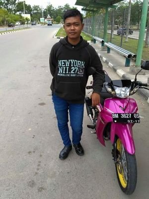 andikaR2101's profile picture. *blank*