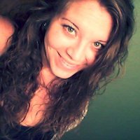 Rebecca Hatchel - @southernB85 Twitter Profile Photo