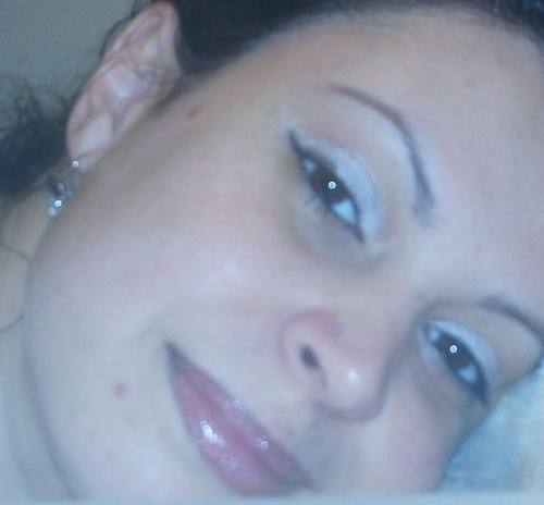 Sou uma pessoa que adora fazer novas amizades. Amizade é uma coisa que prezo muito...