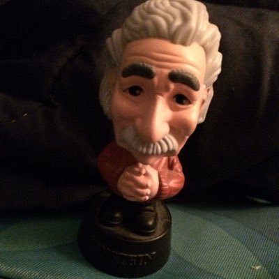 revyren's profile picture. 