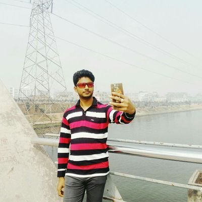 I am a very simple man.আমি অতি সাধারন একজন মানুষ।