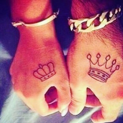 * اللهم لا تريني في والدايّ بأسا يبكيني فإنهما أغلى ما أملك ♡ Doodi❤️