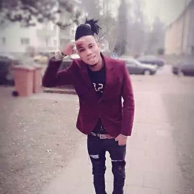 I love the kind of life I live? am easy going guy I love faithful girl.