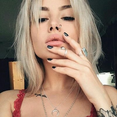 dianaarpg's profile picture. 100% Girls.