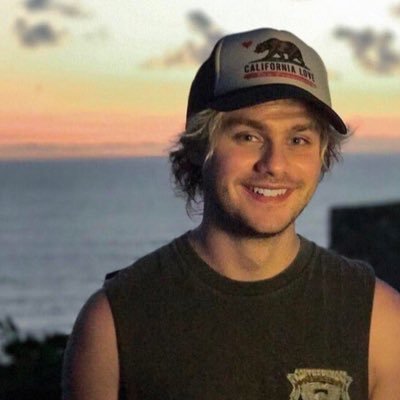 hi :-) this is a free follow from @sunshclifford, follow her if u want ♡
