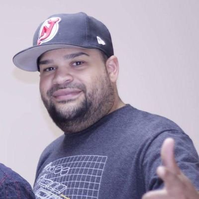 (TYPE MOTIVATIONAL QUOTE HERE)
Former podcaster (Real Point Podcast), cookie baker (Fat Man Cookies, LLC), and current NJ hip hop knucklehead.