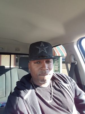 MarioMacklin's profile picture. 