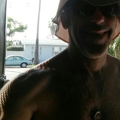 aka..Drew.#SemperFi #WarSucks #BeAPositiveForce #SkiPowder #Climb #MicroGreens #ChefsRule #Hockey #420grow
Denver-Seattle-Cal.-NYC
Cape Town, SA.