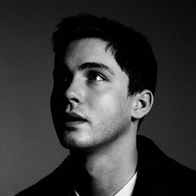 LoganLerman Profile Picture