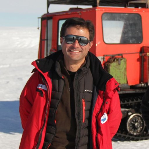 2 hivernages dans les #TAAF (#îleAmsterdam 1995, chef du district de #TerreAdélie #Antarctique 2013) / CM @PolarObs / Mastodon : @thalassarche46@piaille.fr