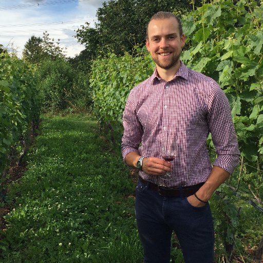 Helping making wine @BackyardWines, pointing people in the direction of awesome bottles @LibertyMerchant, WSET student, former Journalist/ Social Media Manager