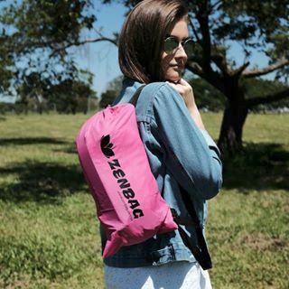Um sofá inflável que cabe na sua mochila. Viva zen!
https://t.co/uMCd7Ksdsy