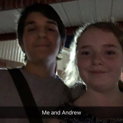 unquiegirl17's profile picture. 