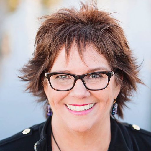 MLKCareerCoach's profile picture. Internationally Certified Life & #CareerCoach inspiring people to reach their potential and goals through positive support, challenge  & accountability.