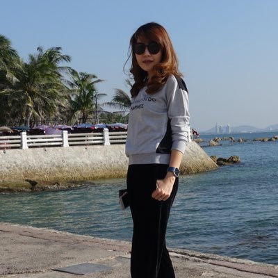 aominthesky's profile picture. 