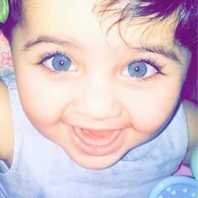 يارب اغثني من الأفراح مثل رش المزن💛.