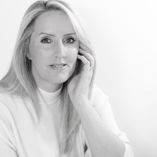 Dr Helen Robertshaw MBBS FRCP, UK consultant dermatologist, founder of SouthFace Professional Skin Clinic. Tweets by Dr Robertshaw and the Clinic team.