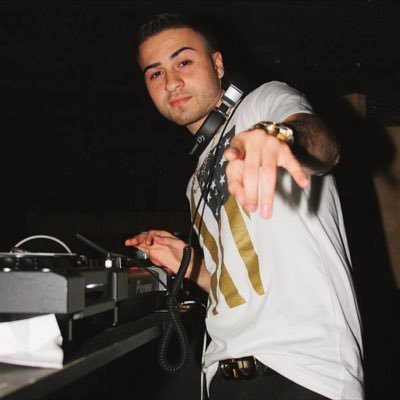 DJ Nyce's [PROMO TWITTER] - Instagram @ djnyce94 ✉️ 
for booking, email : djnyce94@gmail.com https://t.co/nMLN7Q8tkt