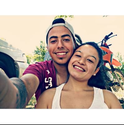 DAMIANERO HASTA LA MUERTE 🙌
⇨Me gustaria mirar todo de lejos, pero contigo⇦💏❤ Solo de mi novia 💑❤♡ 6 meses a tu lado 😍🙌