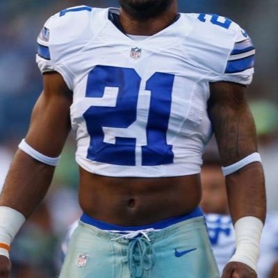 The Official Twitter of Ezekiel Elliot's Abs.