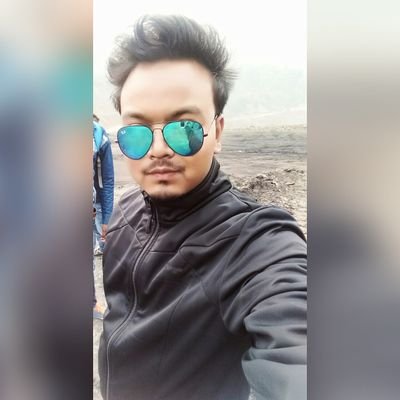 iwarLock76's profile picture. Licensed to tweet