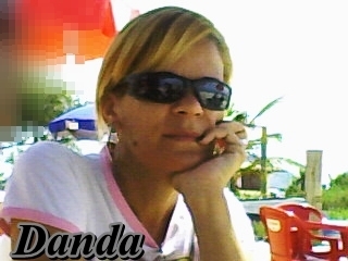 DANDDINHA's profile picture. Esquece o que passou, há sempre um motivo escondido, a saudade secreta a esperança no olhar guardei o teu lugar, o amor é a resposta eu não canso de esperar