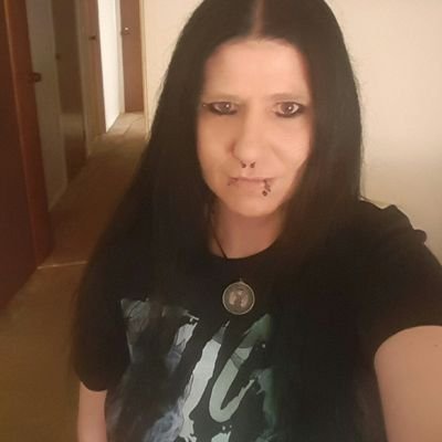 JodieBfmv's profile picture. *💀 Member of the BFMV Army /Family * 💀 Metal is LIFE!!! ❤ ❤  Music is my Escape from Reality❤💀 #BFMVFORLIFE #BFMVFAMILY4LIFE!