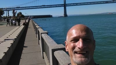 Born & raised in Pensacola, FL & moved to SF Bay Area in 1989. Gay/HIV/AIDS community volunteer, fundraiser/activist. Helping those in  need with a smile!