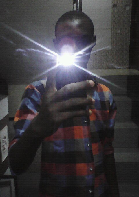 YusluvR's profile picture. Am simply 'n' playing