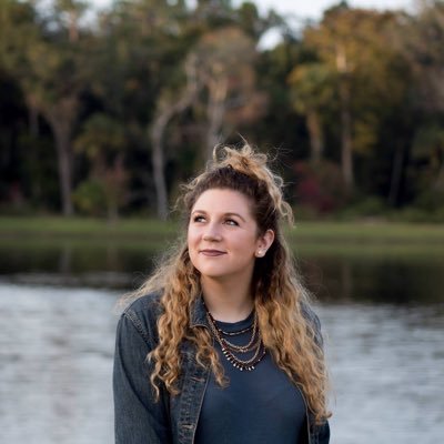 sweet_ashunny's profile picture. A designer-in-training living in Corporate America. Passionate about shoes, adventures and curly hair.