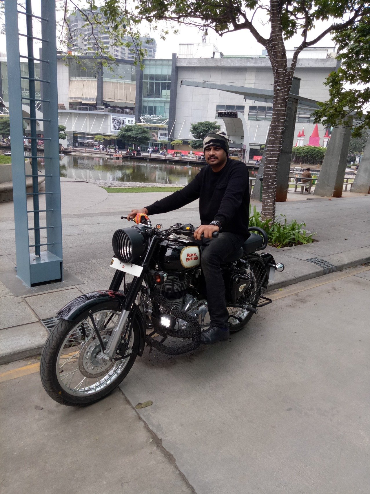 Jay56073705's profile picture. Entertainment South Indian Bollywood and Celebrities Hindi Music