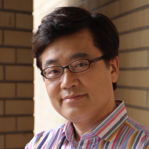 日本をもっと面白くて生きやすい社会にしたいですね。『生きる意味』(岩波新書)は20年で40刷になりました。他に『立て直す力』『かけがえのない人間』『人間らしさ』『ダライ・ラマとの対話』などの本を出版しています。東京工業大学で副学長、24年からは名古屋の東海学園大学で特命副学長を勤めています。