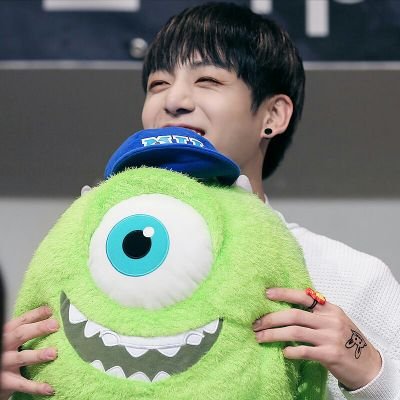 [7/7]Hello! Jeon Jungkook k.a Jungkook here - Part of BTS(방탄 소년단) members (- as Golden Maknae