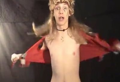 BearFootPerson's profile picture. °original @ was supposed to be @ demonbarber1998 and I'm salty

°Nov. 10 2007 2:53

° @ChristmasDevil6 @andyblack