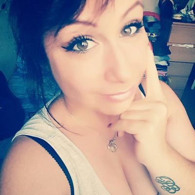 lesfoliesdenjie's profile picture. 27 ans 
Pleins de choses à dire et à faire avant de partir au paradis des fourmis ... 🐜 
#ASM #TPMP #RUGBY #running #britishlonghair