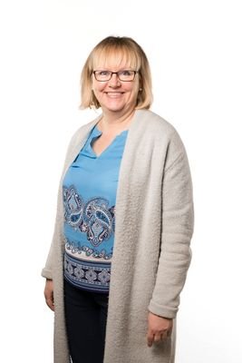 TiinaKolibri's profile picture. Innostuu ihmisistä, myynnistä, markkinoinnista ja viestinnästä. Intohimona osaamisen kehittäminen.