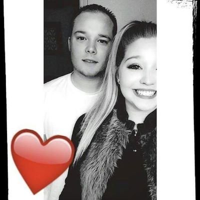 thisiskentucky's profile picture. stay blessed #tailopez