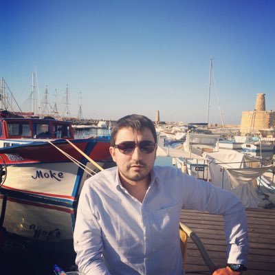 Herkes hakettiği hayatı yaşar.