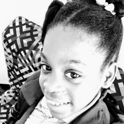 i love singing and dancing it is so fun to me and i love it. my mom teach me how to sing she is the best mom ever and now i love singing.