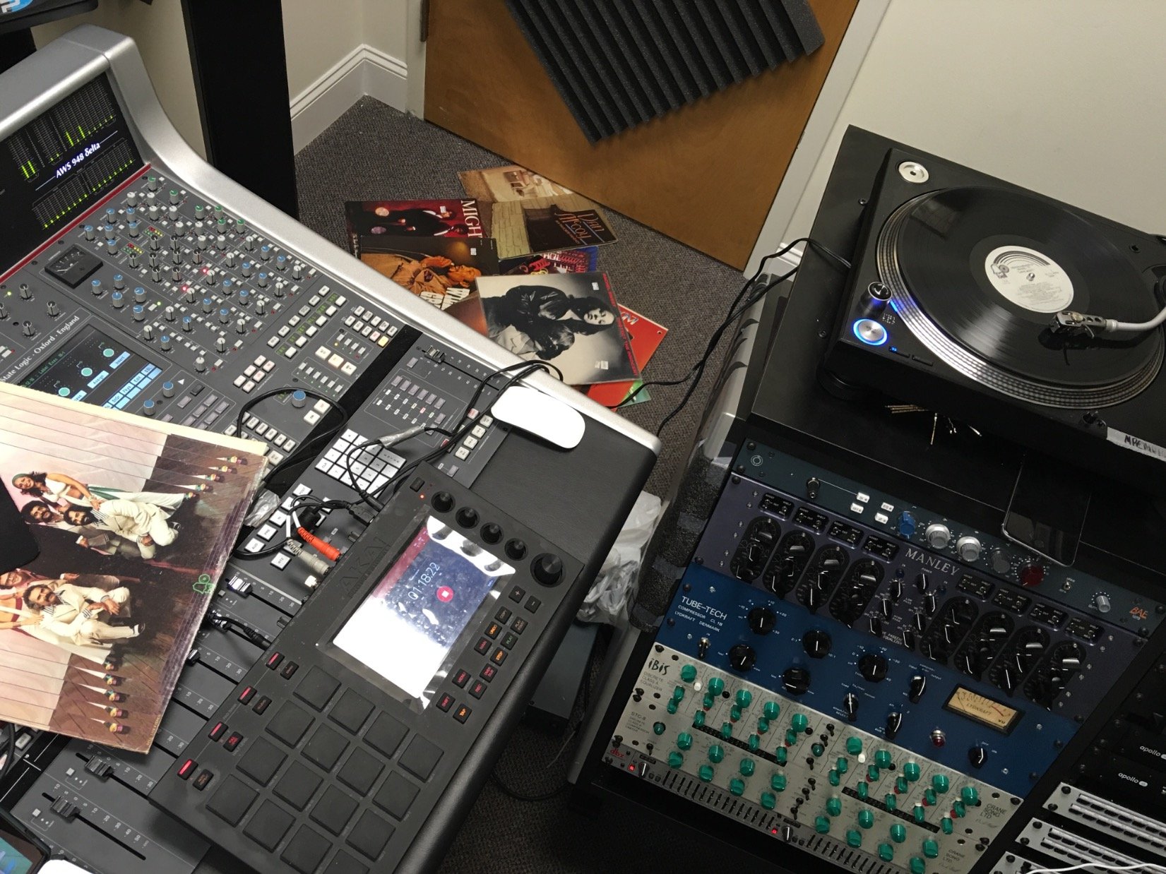 $500K Recording Studio in HIGH POINT NC! NEED BEATS & STUDIO TIME DM ME! STUDIO TIME AS LOW AS $25 PR HR BEAT LEASE START @ $1,250.00