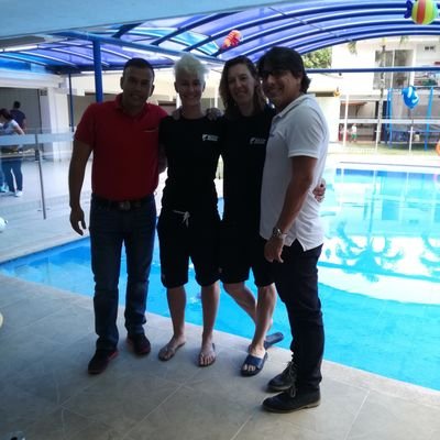 Prevención y seguridad acuática para Bebes y niños en piscina climatizada. Sedes academia Piccolo y Centro Luz Mery Tristan. #nadamasseguro. #swimcenter.
