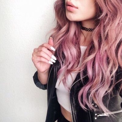 KloehPink's profile picture. 22 years