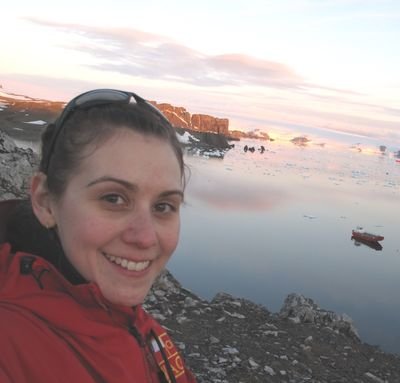 Biotechnologist @UOW_CSES, moss hunter and gatherer, interested in #Antarctic #moss research and how climate change is affecting living things. Opinions my own.