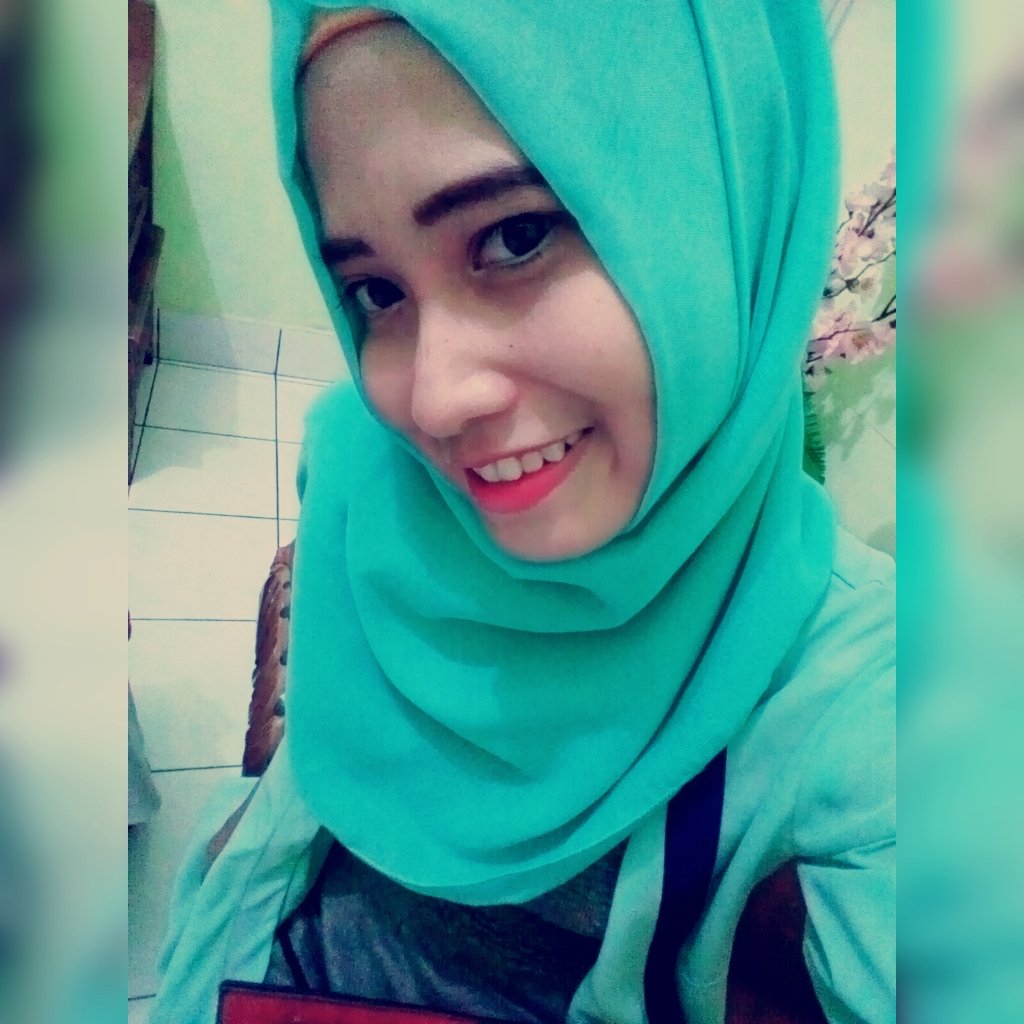 rizka_chiimut's profile picture. Belajar dan Bekerja keras..suatu saat akan mendapatkan hasil yang terbaik.yakinlha allah itu adil..